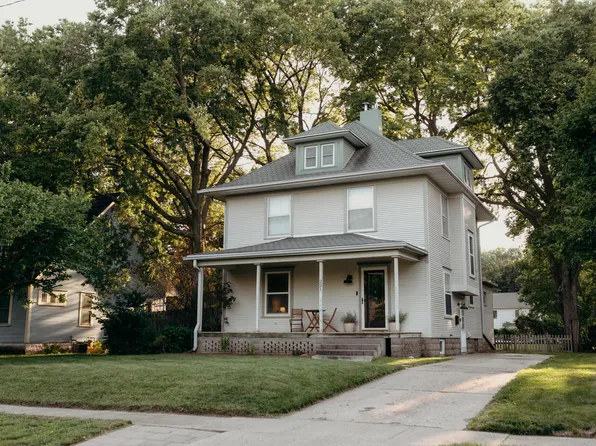 221 N Russell Ave, Ames, IA 50010