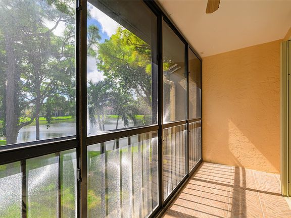 5th image of 711 Sunny Pine Way #B-2
