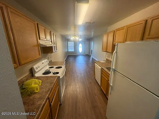 17212 Avondale Cir — Photo 11
