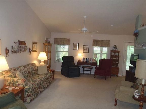 2nd image of 3120 Buttercup Ct