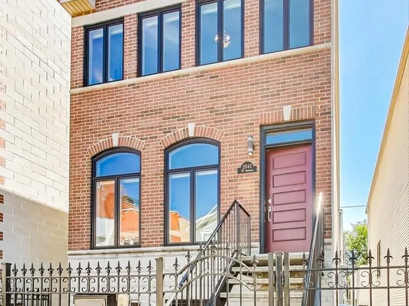 2043 W Superior St, Chicago, IL 60612