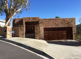 21625 Yucatan Ave, Woodland Hills, CA 91364