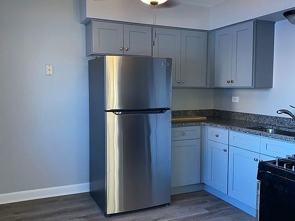 3rd image of 7121 W 166th St #1D