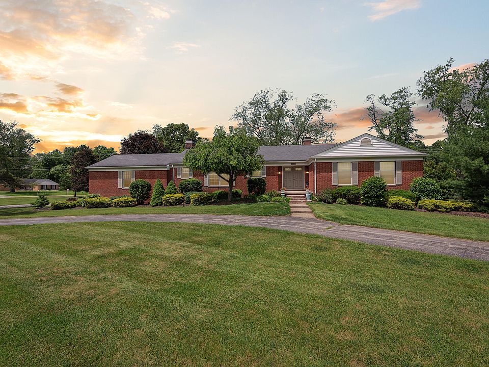 1st image of 3652 Pheasant Dr