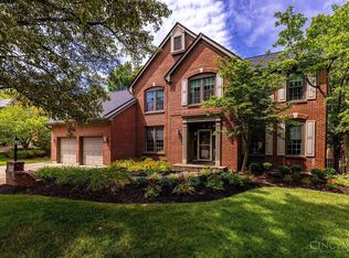 5114 Autumnwood Dr, Cincinnati, OH 45242