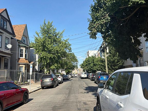 4th image of 336 Hamilton Ave