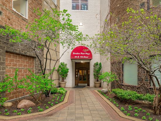 40 E 9th St APT 1417, Chicago, IL 60605