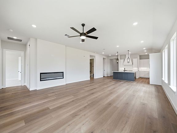 5th image of 10425 Painted Brush Ln