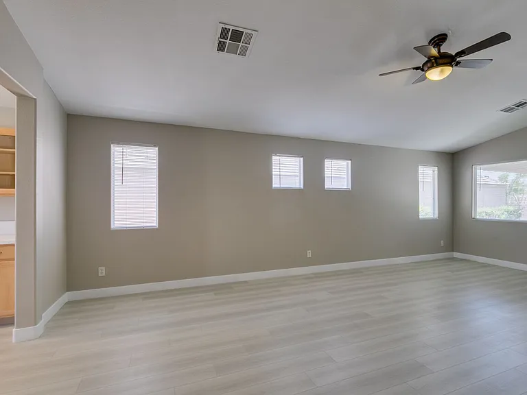10342 Spider Rock Ave — Photo 33
