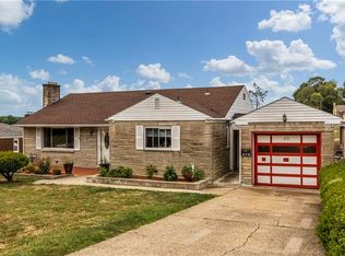 470 Macassar Dr, Pittsburgh, PA