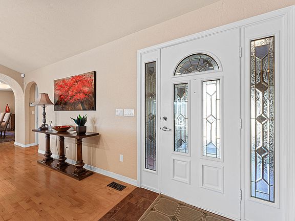 5th image of 380 Edgewater Estates
