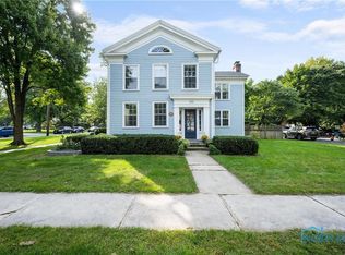 202 W 5th St, Perrysburg, OH 43551