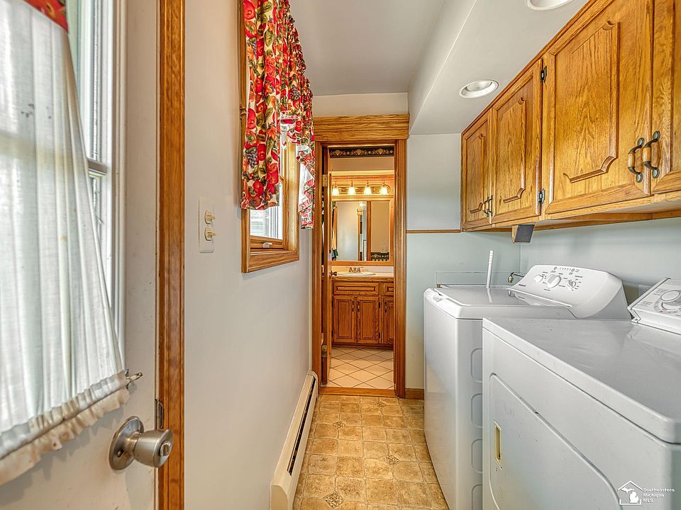 26995 James Ave, photo 29