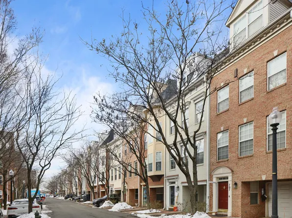 707 Capitol Square Pl SW, Washington, DC 20024