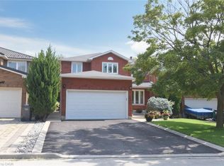 4473 Stonemill Ct, Mississauga, ON L5V 1E5