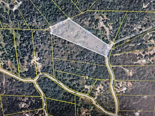 10000 Sumac Ln, Squaw Valley, CA 93675