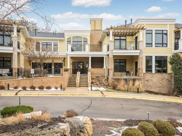 701 Linden St Unit 103, Mendota Heights, MN 55118