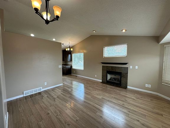 2nd image of 8354 S Oak Run Dr