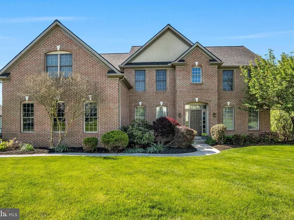 5615 Charlton Way, Mechanicsburg, PA 17050