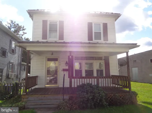 144 W 4th St, Lewistown, PA 17044