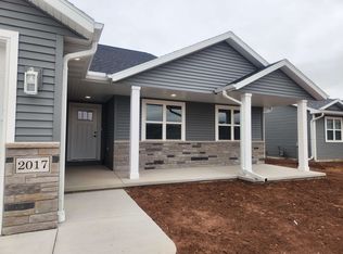 2017 Red Fox Ln, Kaukauna, WI 54130