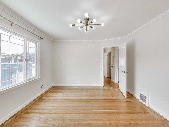 4th image of 238 Naglee Ave