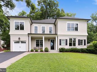 7115 Edgevale St, Chevy Chase, MD 20815