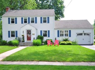 70 Riggs Ave, West Hartford, CT 06107