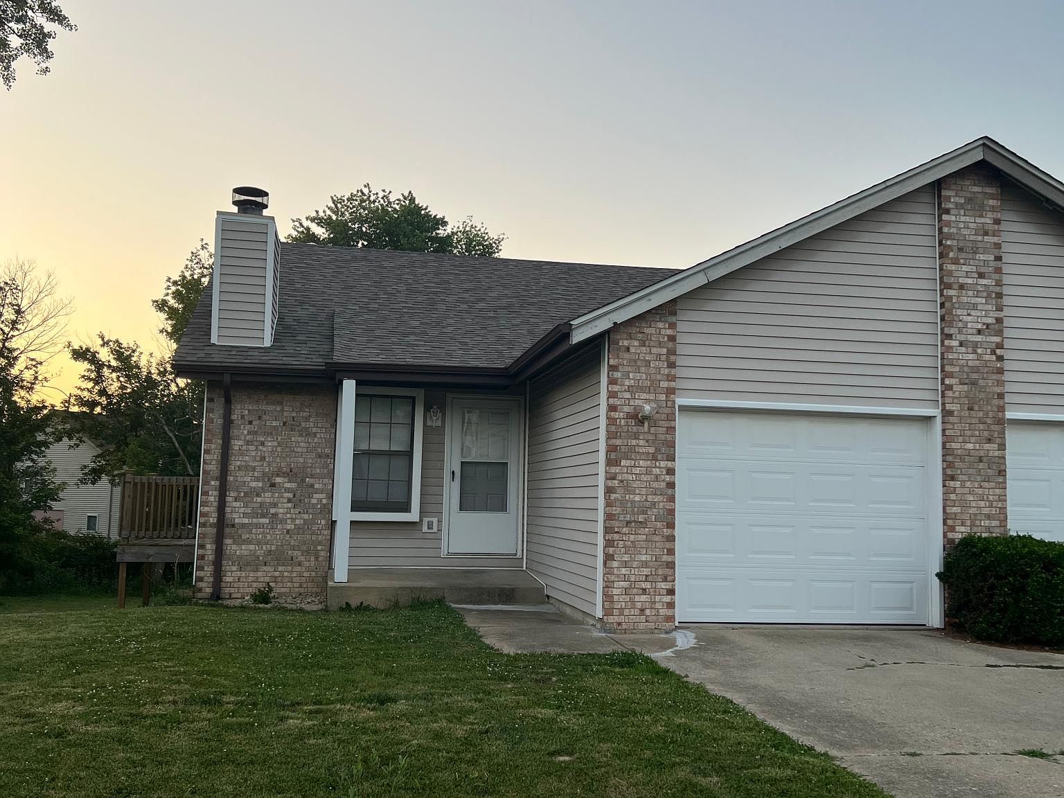 32 Fox Meadow Ln APT B, Glen Carbon, IL 62034 | Zillow