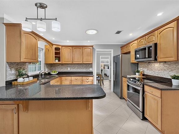 4th image of 3250 LAUREL DRIVE