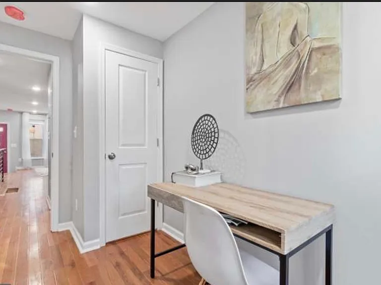 2231 Fernon St — Photo 17