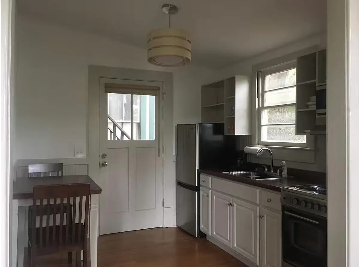 Studio, 360 sqft, $1,600 — Photo 2