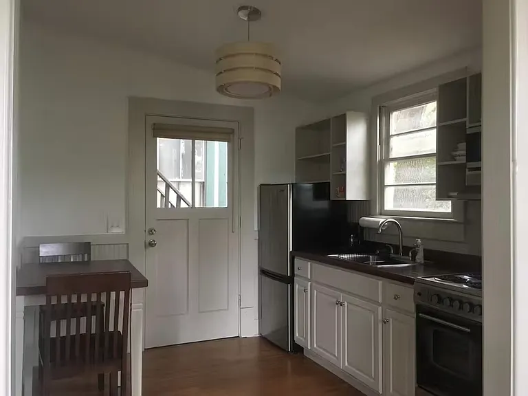 212A E Bolton Ln — Photo 2