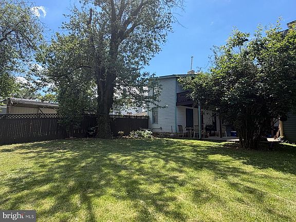 5th image of 406-408 S Cameron St