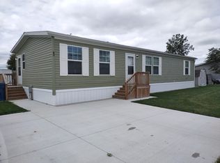 42 E Shoreway Dr, Sandusky, OH 44870