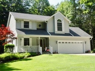 4223 Loop Rd, Waterford, PA 16441