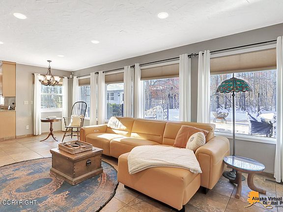 5th image of 3700 E Ruth Dr