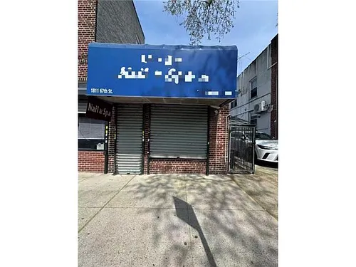 1811 67th St Photo 1