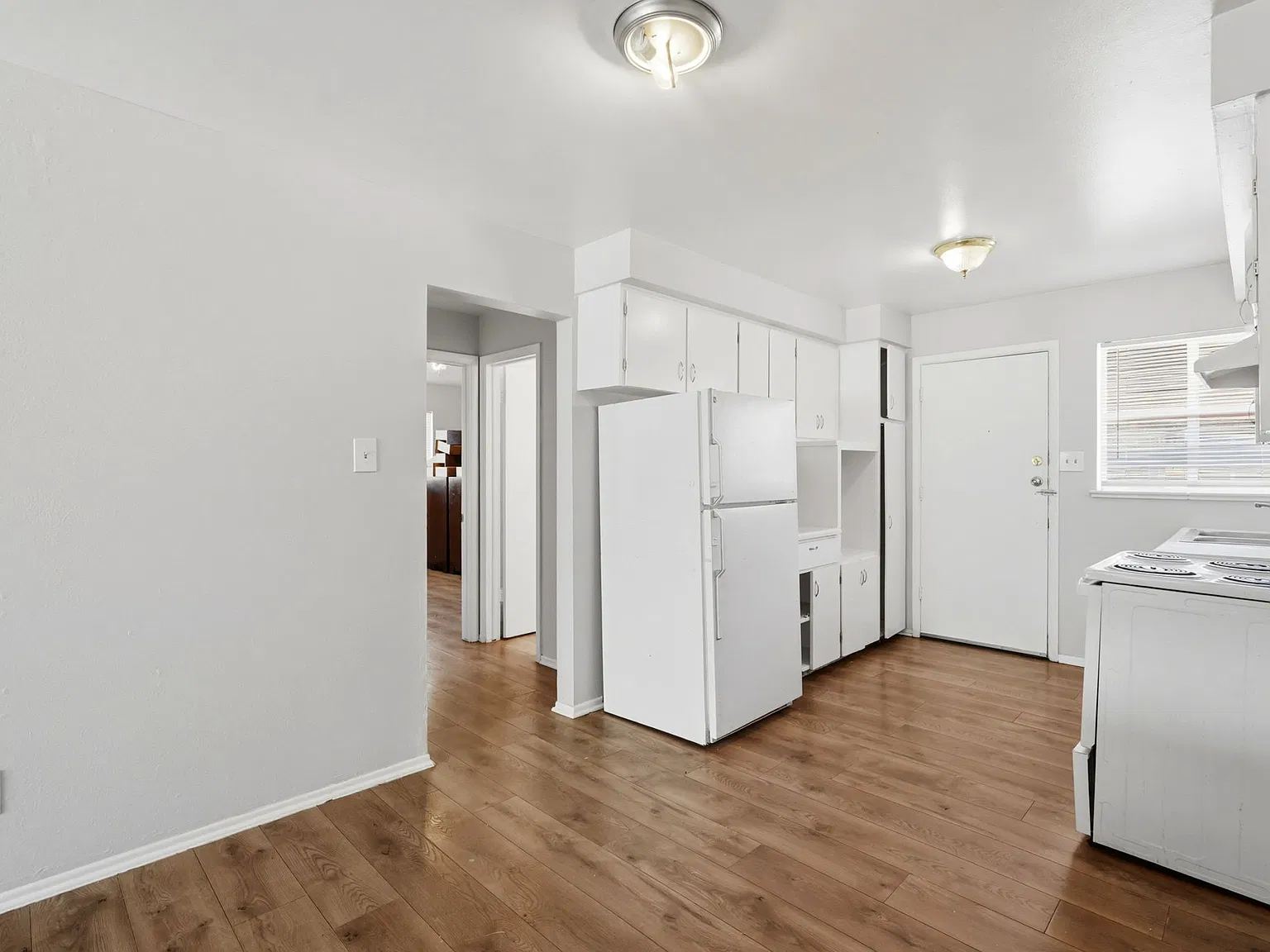3 bed, 950 sqft, $1,500 — Photo 4