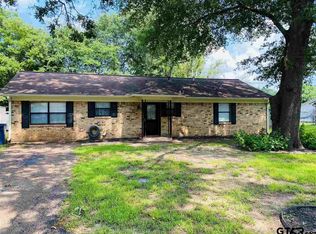 310 Hillcreek Dr, Whitehouse, TX 75791