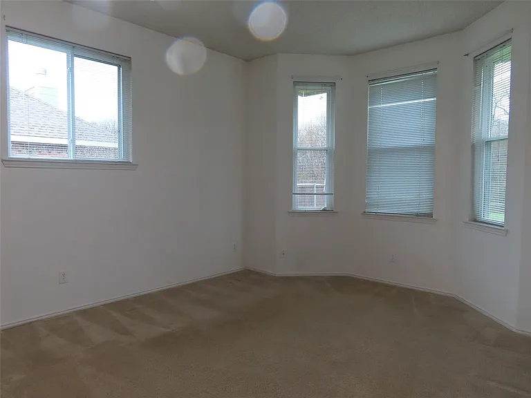 3098 Wildflower Way — Photo 9