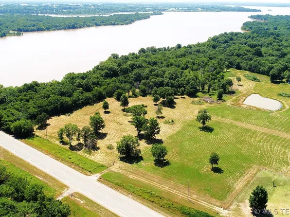 412404 Highway 266, Council Hill, OK 74428