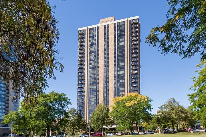 1st image of 929 N Astor St Unit 2306