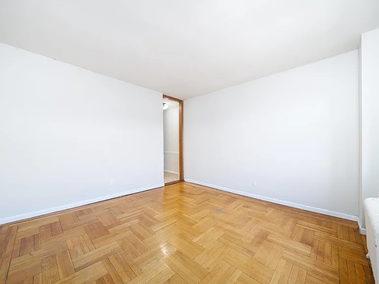 883 Boulevard East #2G — Photo 6