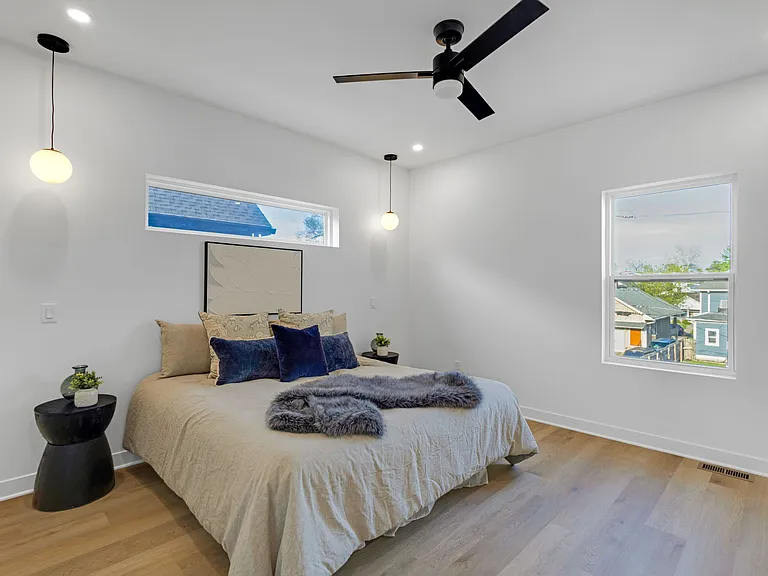 1025 Churchman Ave — Photo 44