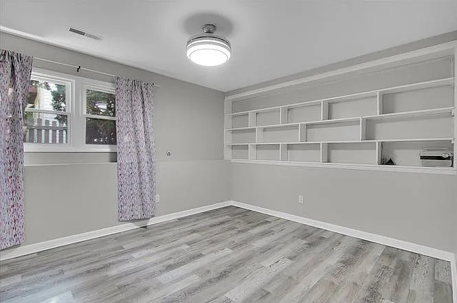 2080 Maplewood Cir — Photo 31