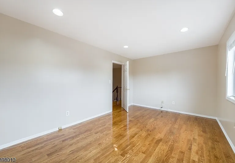 1 Avery Ct — Photo 28
