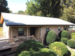 714 Dantzler Cir NE, Dalton, GA 30721