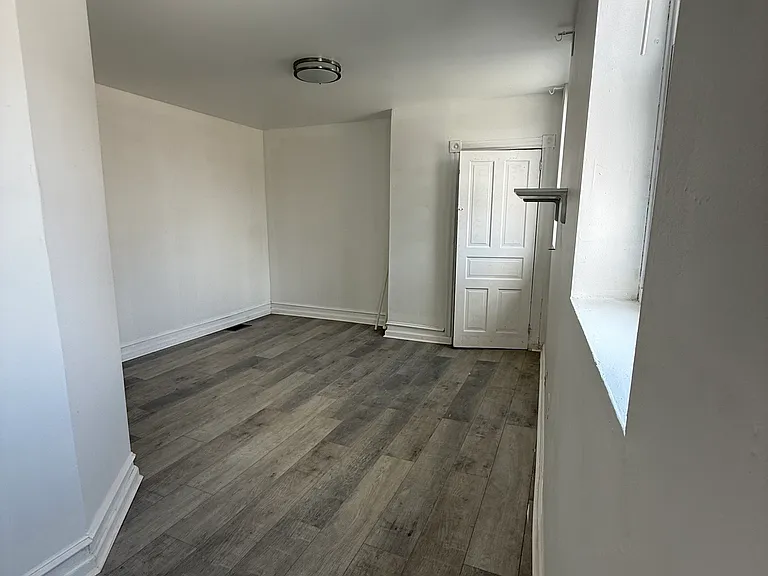 1146 S 9th St — Photo 17