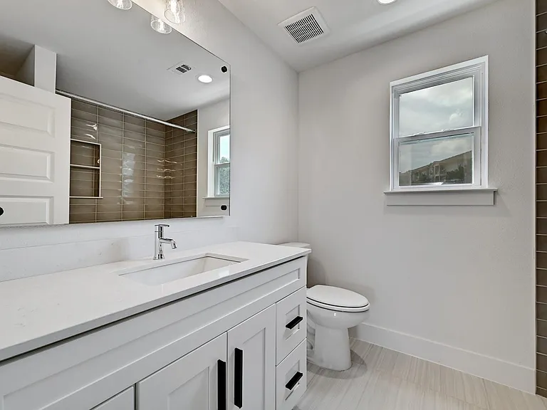 2308 Maxwell Ln #1 — Photo 17